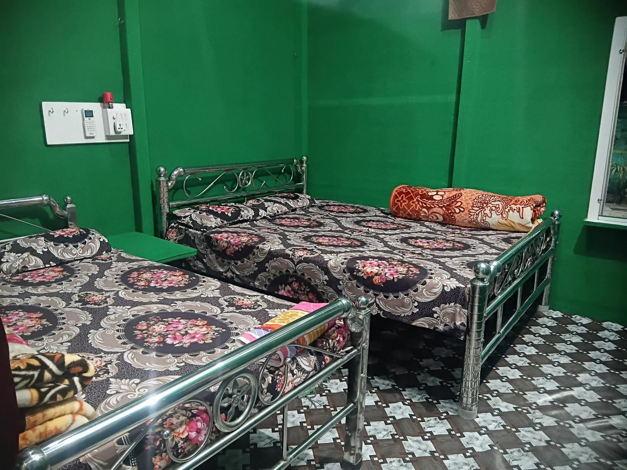 Green View Homestay Siliguri Phòng bức ảnh